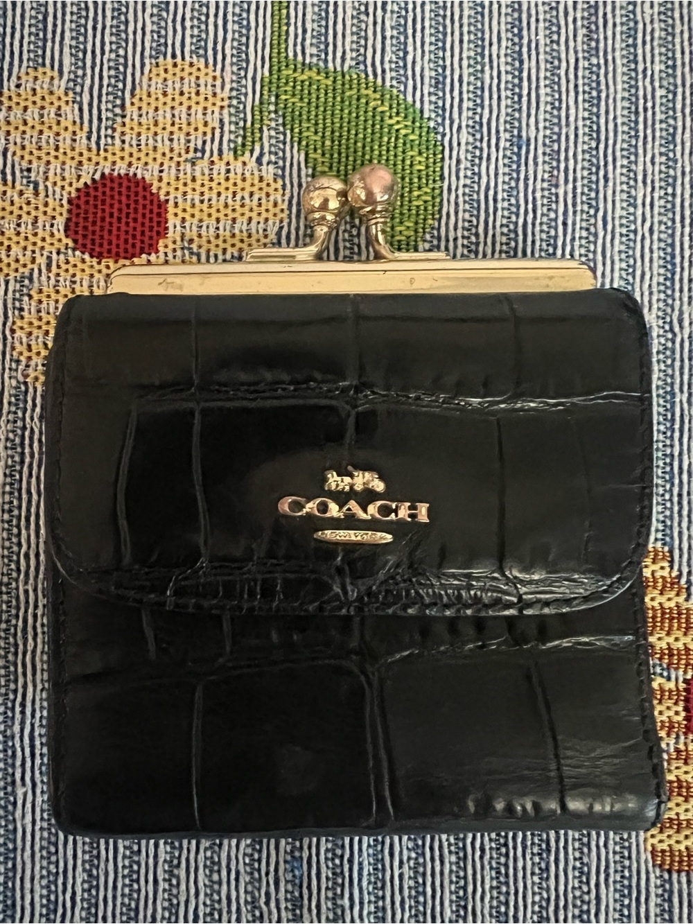 Coach Black Croc-Embossed Leather Wallet with Kiss-Lock - Picture 5 of 13